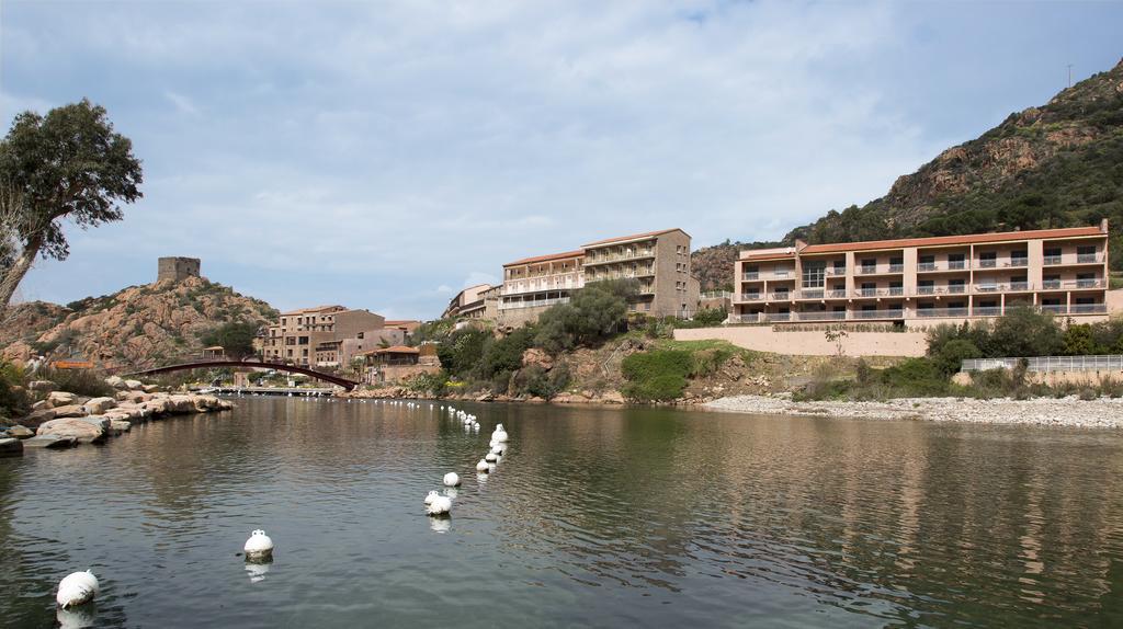 Hoteliere Capu Seninu Porto (Corsica)