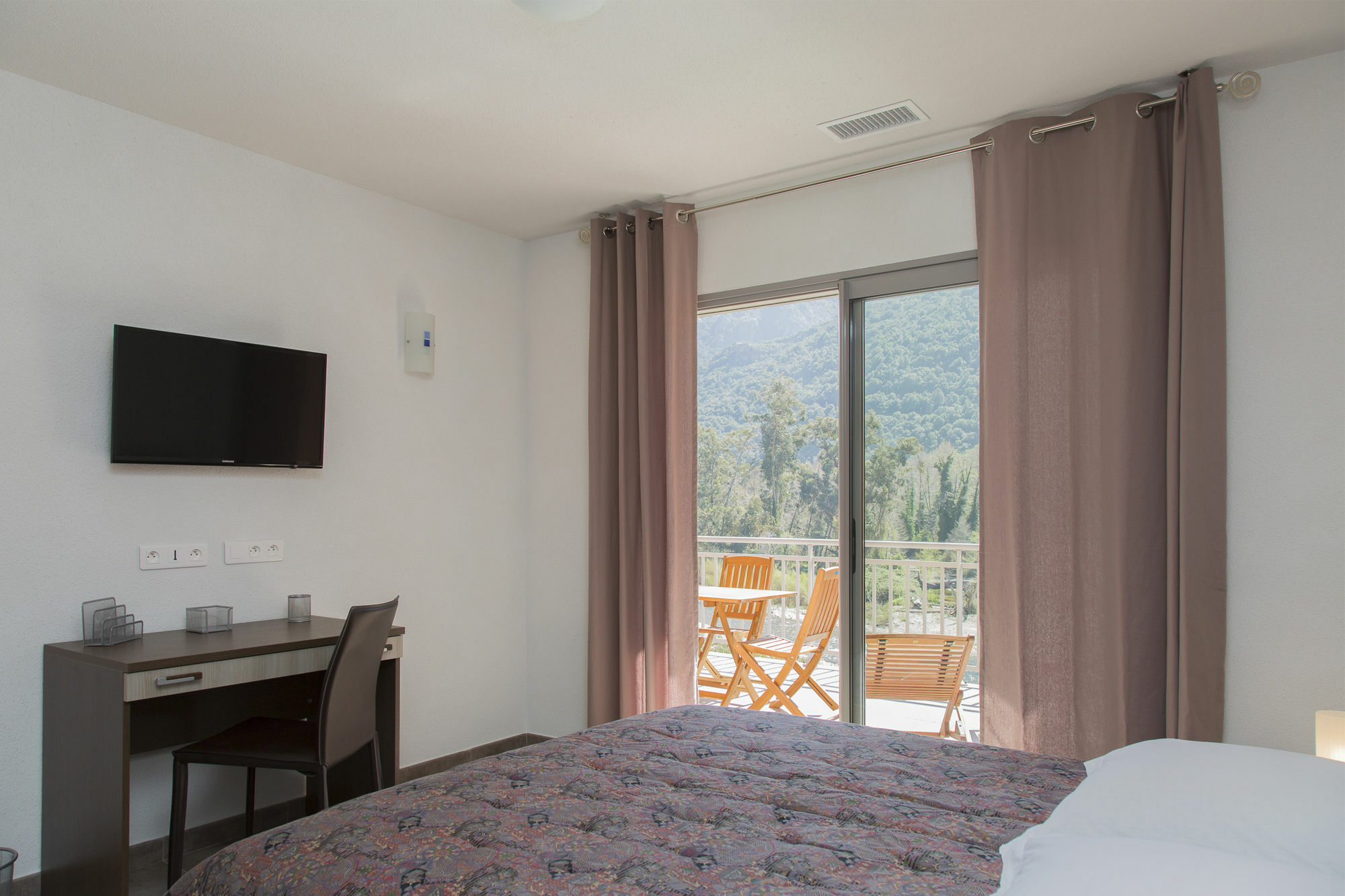 Hoteliere Capu Seninu Porto (Corsica)